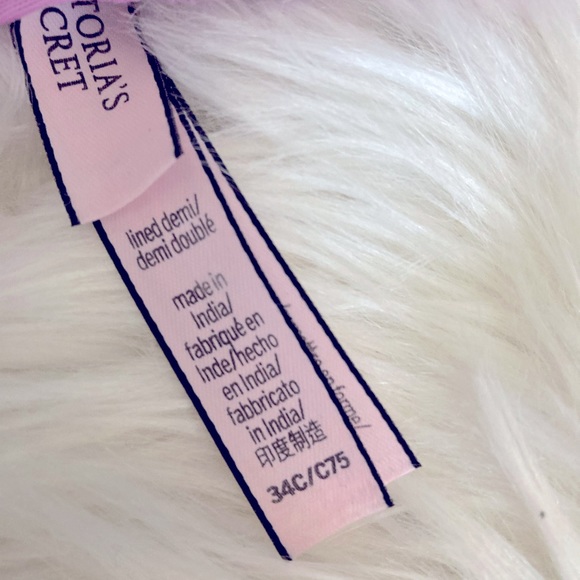 Purple 💜 Victoria’s Secret bra - never worn! - Picture 3 of 3